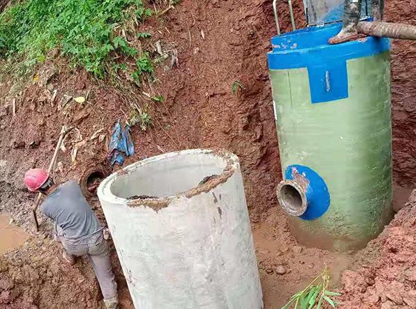 伊犁州一体化提升泵安装现场